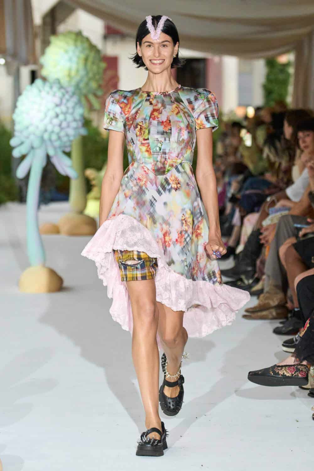 【関税込み】Collina Strada ミディアムドレス Collina Strada: Ready-To-Wear SS24 - 10 Magazine